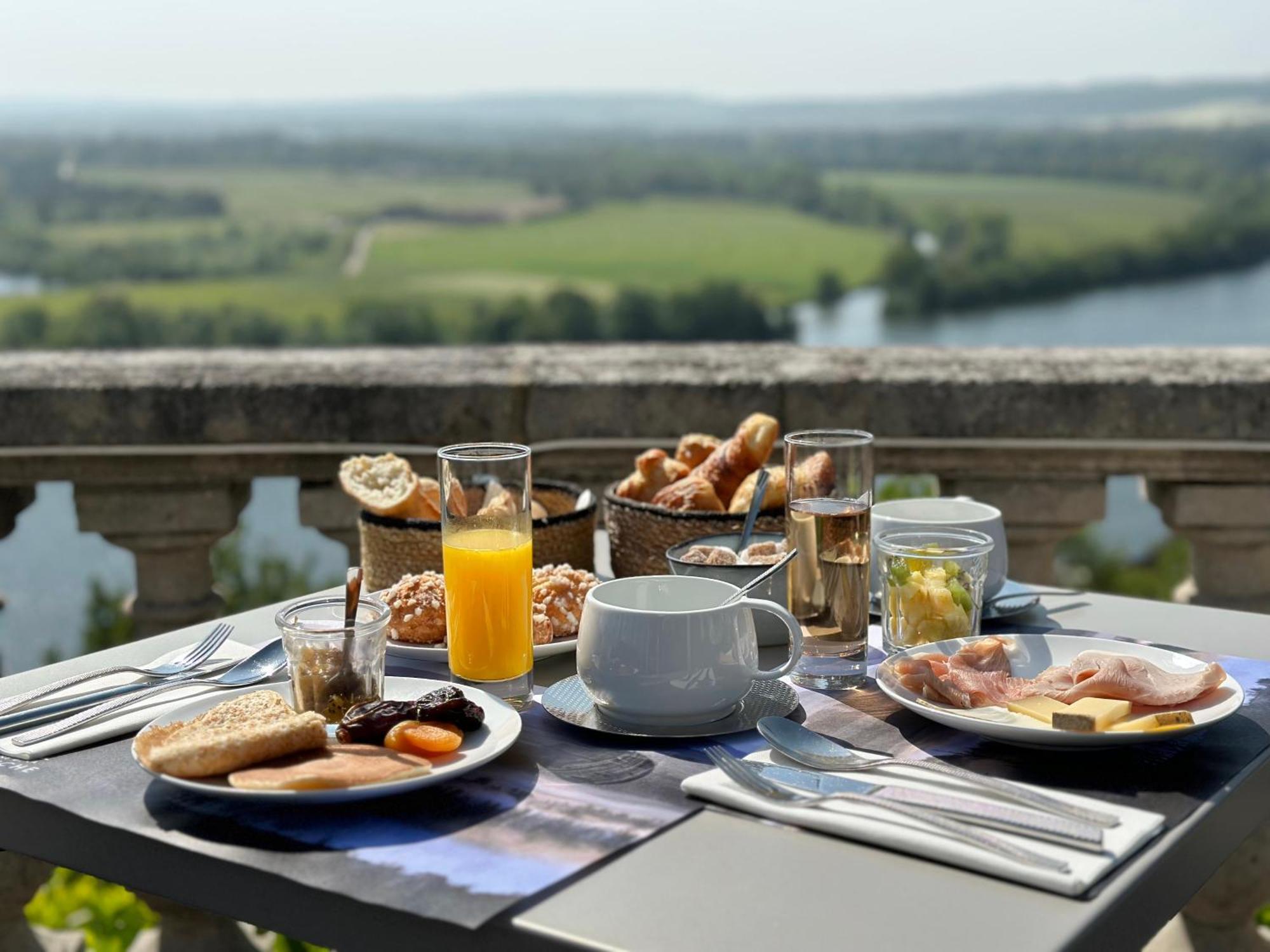 Domaine De La Corniche Hotel Rolleboise Kültér fotó